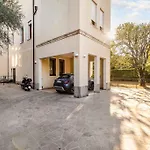 Enjoy Home - Appartamento I Papaveri